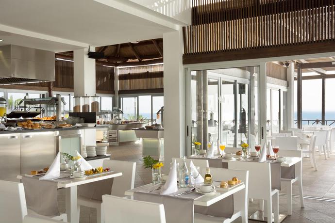 Imagen del bar/restaurante del Hotel Club Jandía Princess. Foto 4