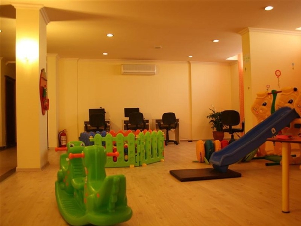 Imagen general del Hotel Club Karakas Apart. Foto 8