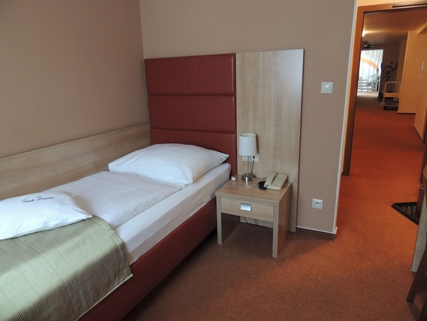 Imagen de la habitación del Hotel Club, Kezmarok. Foto 2