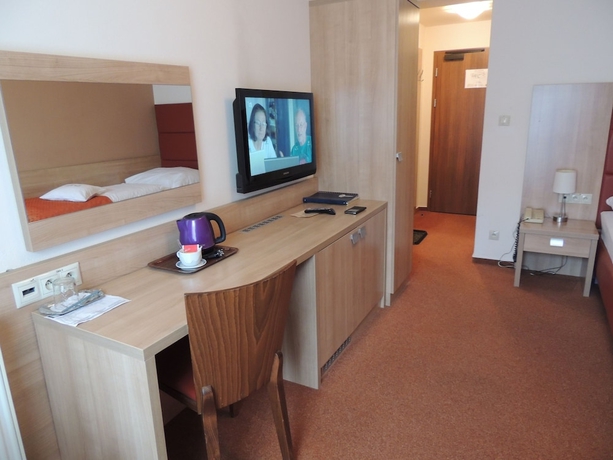 Imagen de la habitación del Hotel Club, Kezmarok. Foto 11