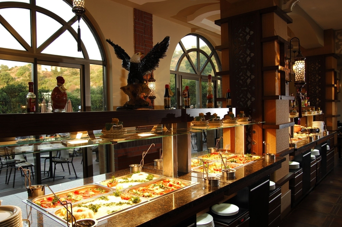 Imagen del bar/restaurante del Hotel Club Konakli. Foto 3