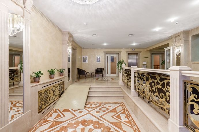 Imagen de los interiores del Hotel Club Korona. Foto 19