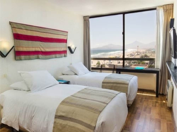 Imagen de la habitación del Hotel Club La Serena. Foto 11