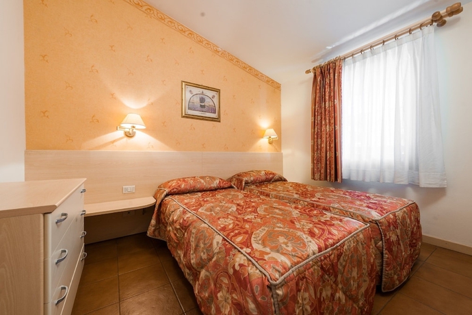 Imagen de la habitación del Hotel Club La Vela. Foto 7