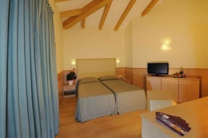 Imagen de la habitación del Hotel Club La Vela. Foto 10