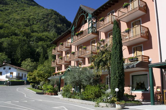 Imagen general del Hotel Club Lago di Tenno. Foto 1