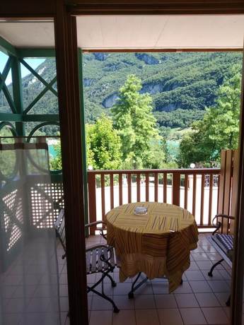 Imagen de la habitación del Hotel Club Lago di Tenno. Foto 8