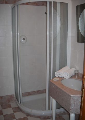 Imagen de la habitación del Hotel Club Lago di Tenno. Foto 10