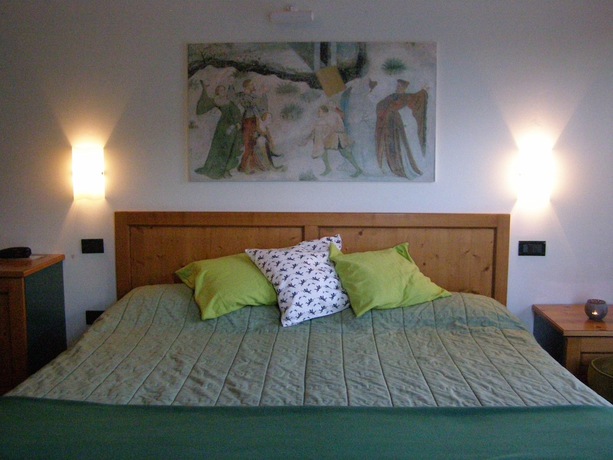 Imagen de la habitación del Hotel Club Lago di Tenno. Foto 11