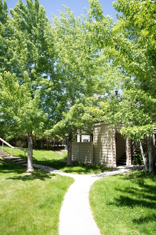 Imagen de los exteriores del Hotel Club Lakeridge. Foto 8