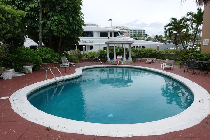 Imagen de la piscina del Hotel Club Land or. Foto 17
