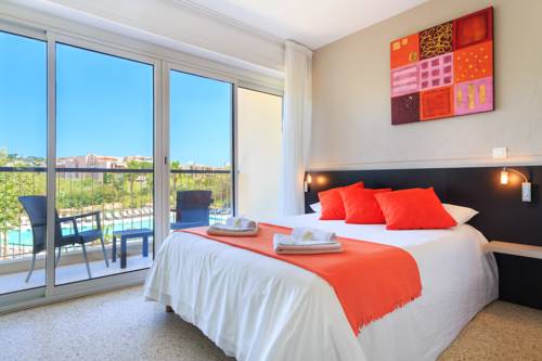 Imagen de la habitación del Hotel Club Le Capet. Foto 9