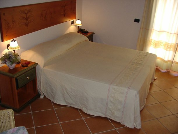 Imagen de la habitación del Hotel Club Le Rose. Foto 14