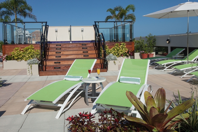 Imagen de la piscina del Hotel Club Level Suites At Inn On Fifth. Foto 19