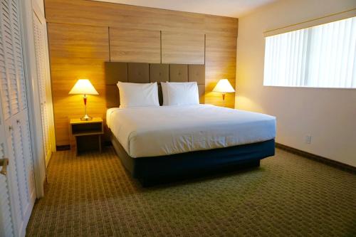 Imagen de la habitación del Hotel Club Lux Resort By The Beach. Foto 6