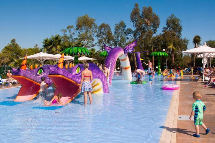 Imagen de los exteriores del Hotel Club Mac Alcudia. Foto 19