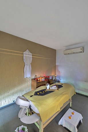 Imagen de los interiores del Hotel Club Mahindra Corbett. Foto 12