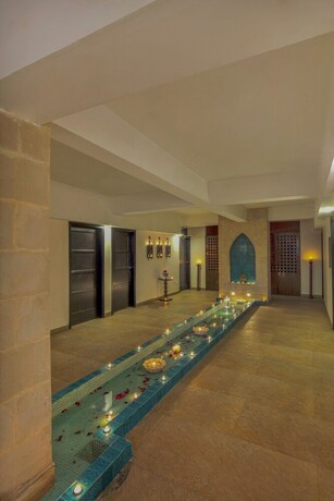 Imagen de la piscina del Hotel Club Mahindra Kanatal. Foto 36