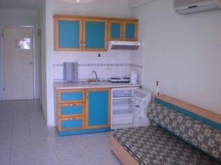 Imagen de la habitación del Hotel Club Maric. Foto 3