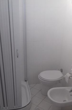 Imagen de la habitación del Hotel Club Marina 2. Foto 6