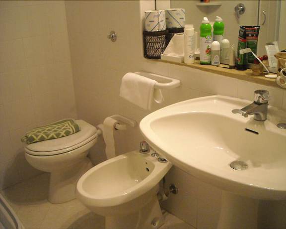 Imagen de la habitación del Hotel Club Marina 2. Foto 7