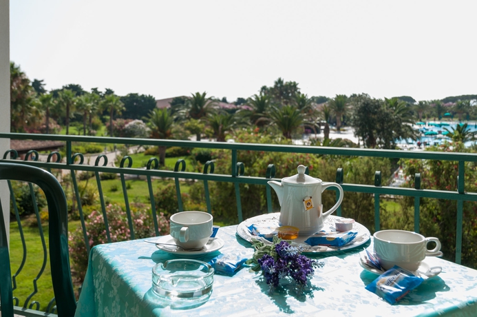 Imagen de los exteriores del Hotel Club Marina Beach. Foto 14