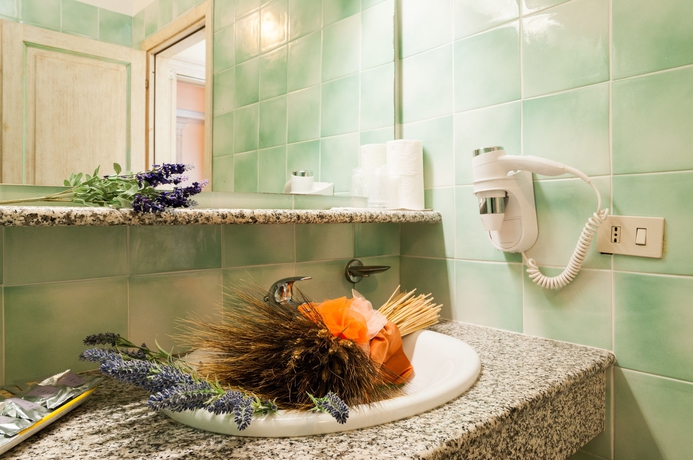 Imagen de la habitación del Hotel Club Marina Beach. Foto 9