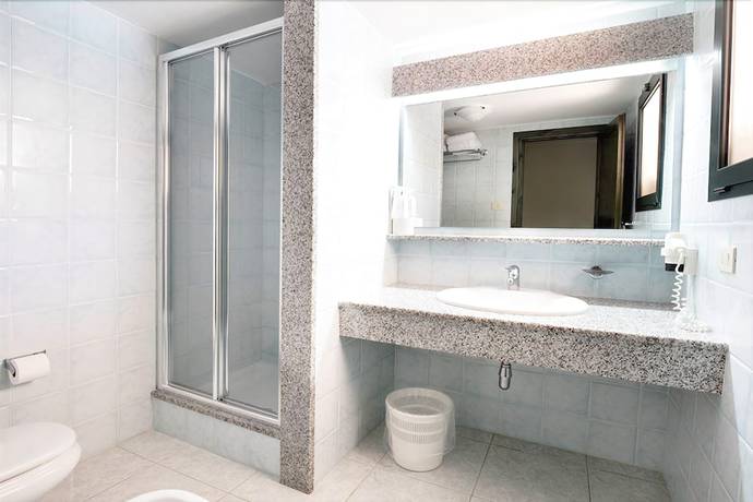 Imagen de la habitación del Hotel Club Marina Seada Beach. Foto 7