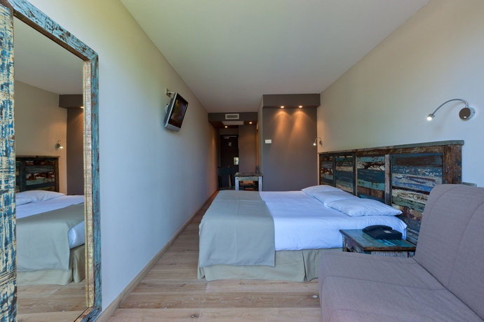 Imagen de la habitación del Hotel Club Marina Viva. Foto 4