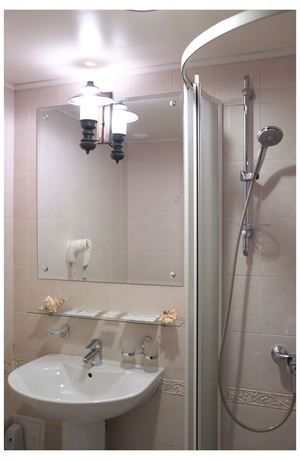 Imagen de la habitación del Hotel Club Marinn Mini-hotel. Foto 9