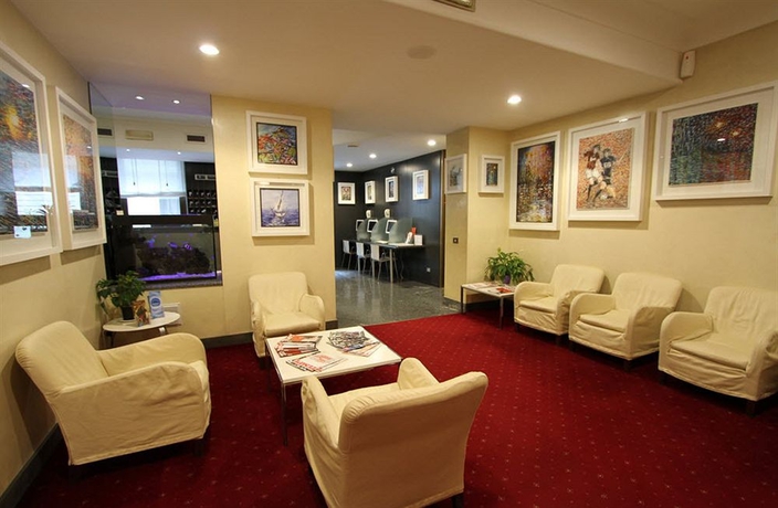 Imagen de los interiores del Hotel Club, Milán. Foto 10