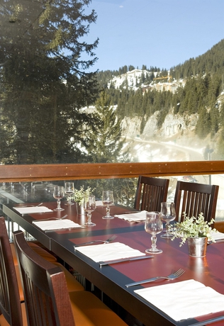 Imagen del bar/restaurante del Hotel Club Mmv Le Flaine. Foto 6