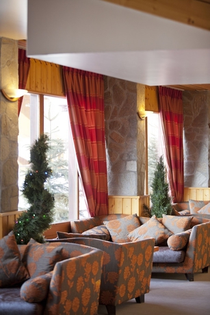 Imagen del bar/restaurante del Hotel Club Mmv Les M&eacute;l&egrave;zes Arc 2000. Foto 4