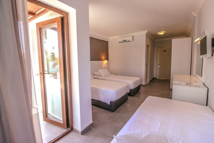 Imagen de la habitación del Hotel Club Muskebi, Bodrum. Foto 10