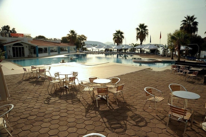 Imagen de la habitación del Hotel Club Muskebi, Bodrum. Foto 13