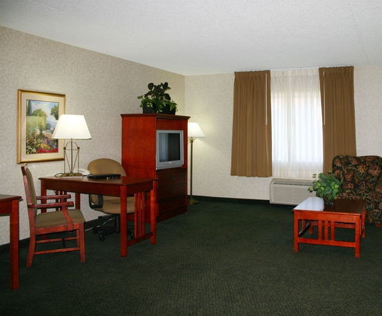 Imagen de los interiores del Hotel Club - Nashville Inn and Suites. Foto 13
