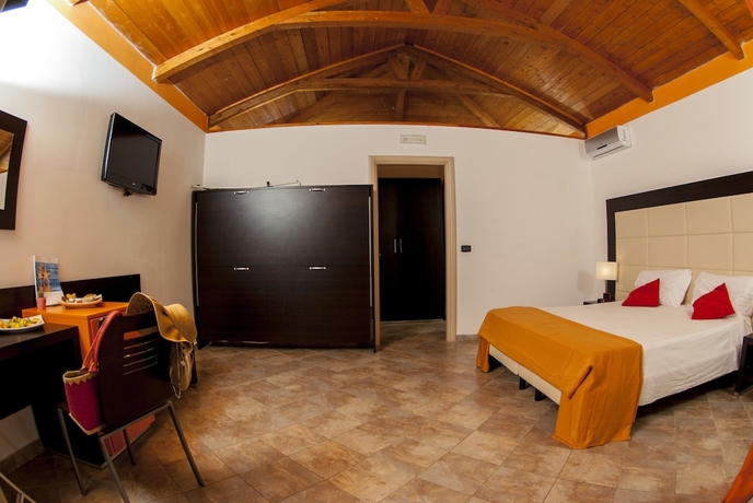 Imagen de la habitación del Hotel Club Nature Village. Foto 9