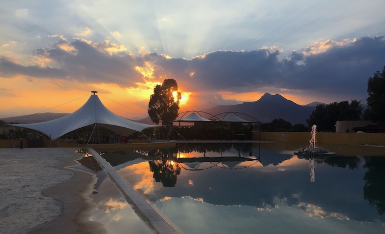 Imagen de la piscina del Hotel Club Nature Village. Foto 19