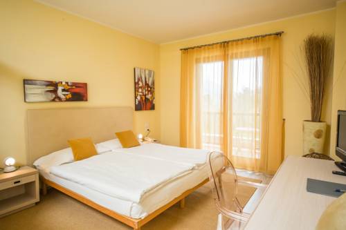 Imagen de la habitación del Hotel Club Olivi - Tennis Center. Foto 9
