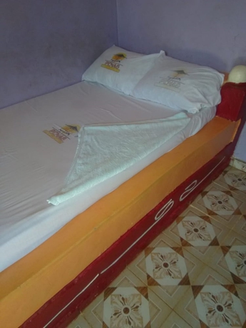 Imagen de la habitación del Hotel Club Panas. Foto 11