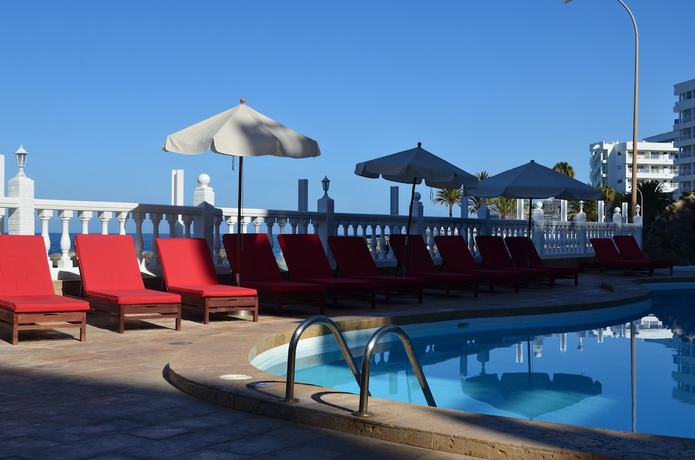 Imagen de la piscina del Hotel Club Puerto Atlantico. Foto 20