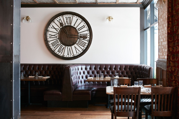 Imagen del bar/restaurante del Hotel Club Quarters In San Francisco. Foto 4