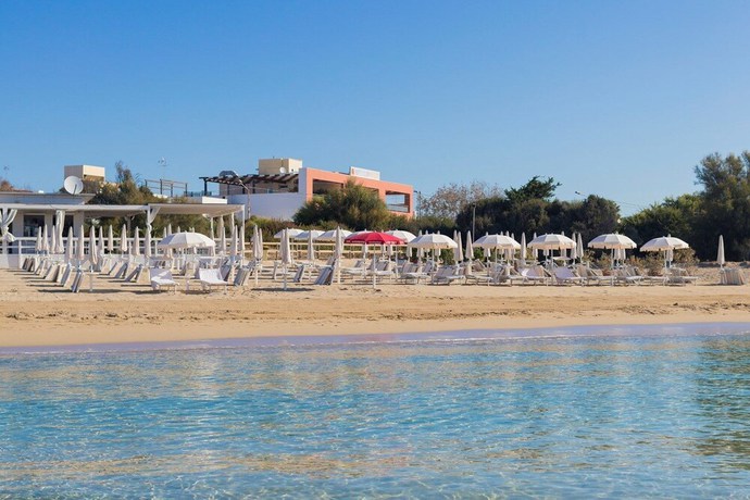 Imagen de los exteriores del Hotel Club Ravezzo, Lido Marini. Foto 18