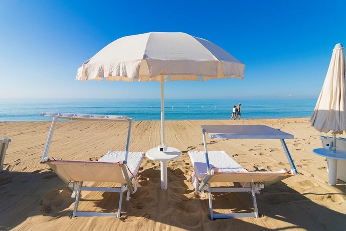 Imagen general del Hotel Club Ravezzo, Lido Marini. Foto 4