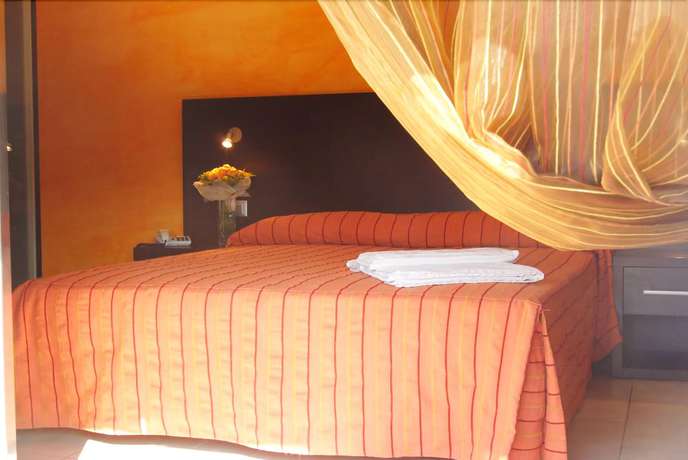 Imagen de la habitación del Hotel Club Ravezzo, Lido Marini. Foto 10