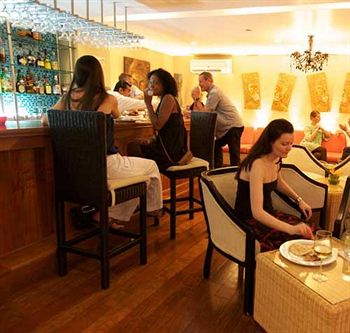 Imagen del bar/restaurante del Hotel Club Regina Cancun. Foto 2