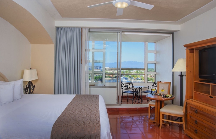 Imagen de la habitación del Hotel Club Regina Puerto Vallarta. Foto 6