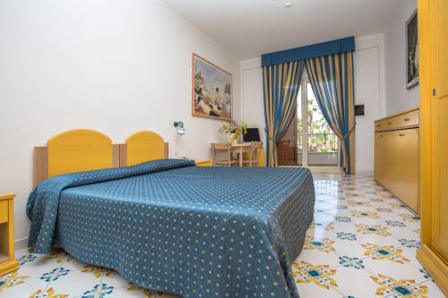 Imagen de la habitación del Hotel Club Residence La Castellana Mare. Foto 6