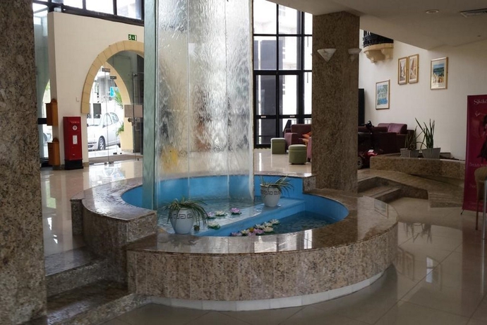 Imagen general del Hotel Club Salina Wharf. Foto 5