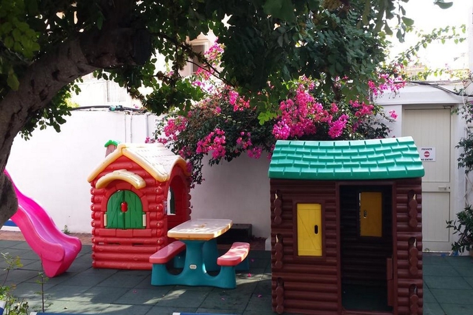 Imagen general del Hotel Club Salina Wharf. Foto 8